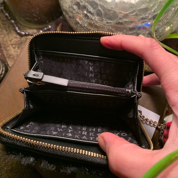 Authentic Kate Spade faux fur/Leather Zip wallet🌹 - Picture 5 of 8